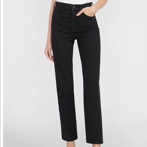 Modern Straight Super High Rise